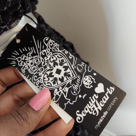 Black ruffle cocktail dress with silver accents - Picture 5 of 10